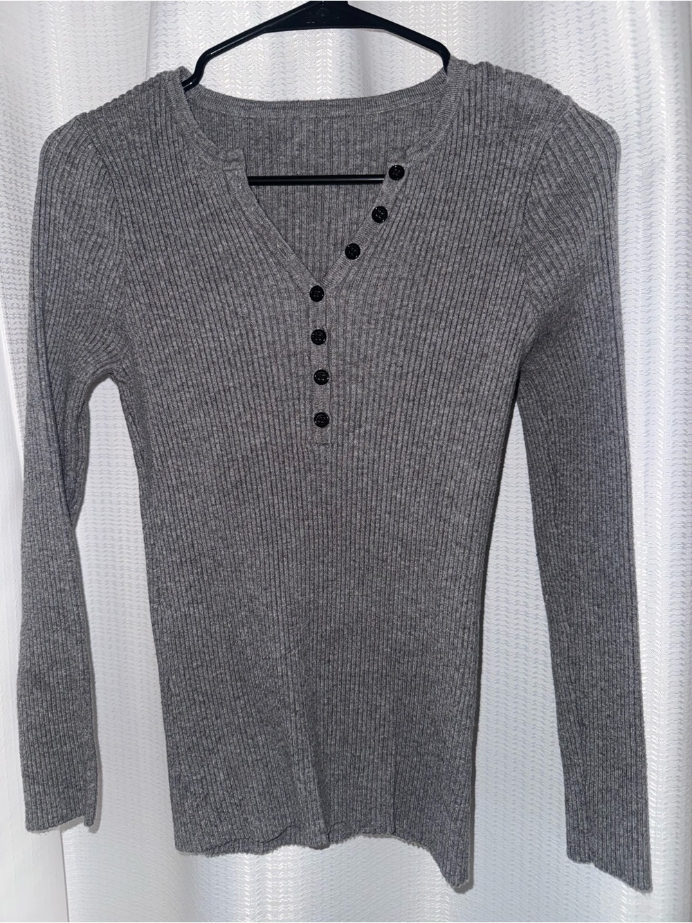 Women’s Ribbed Henley Long-Sleeve Top - Gray